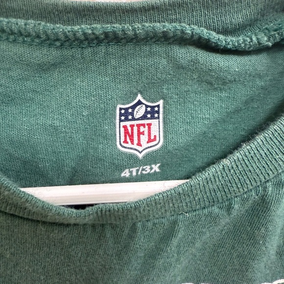 NFL Philadelphia Eagles Green T-Shirt, Size 4T - Picture 2 of 3
